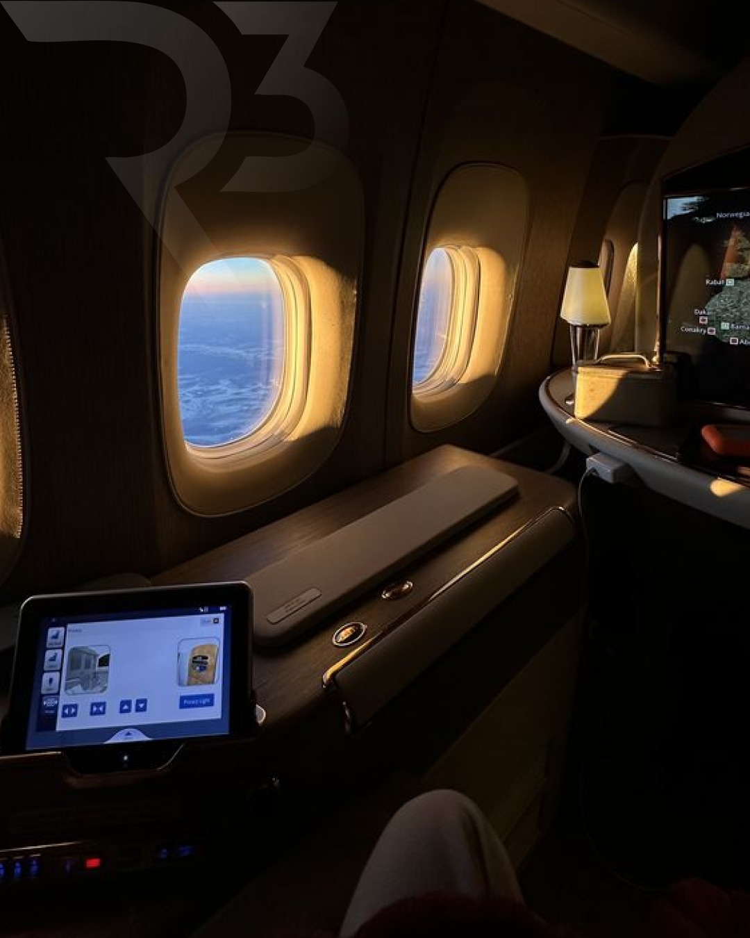 R3 Business Class Cabin